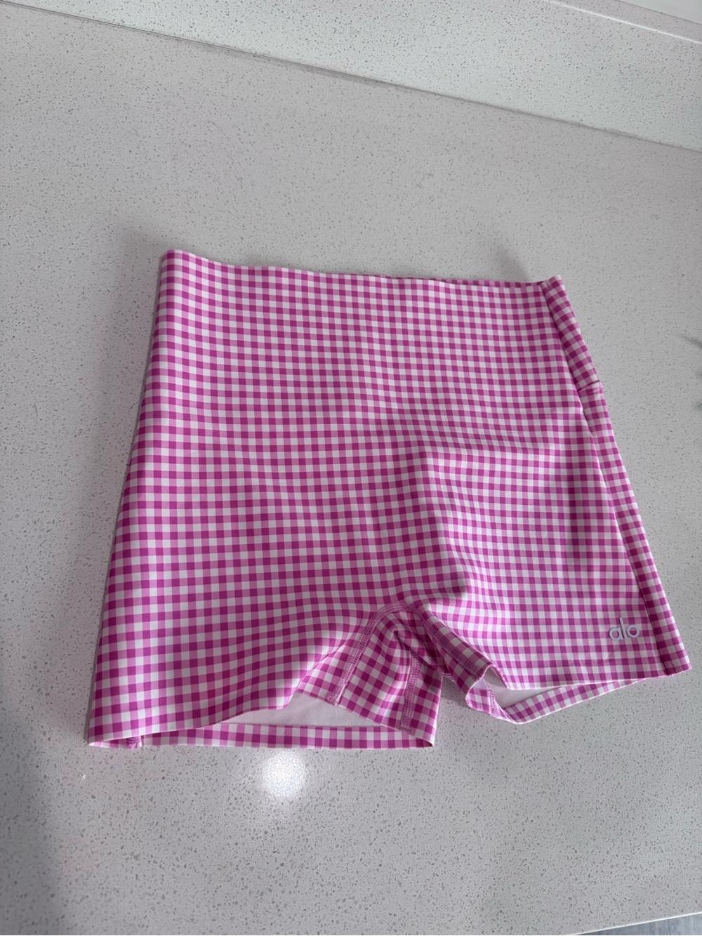 ALO Airlift Gingham High Waist 3” SHORT - Picture 2 of 4